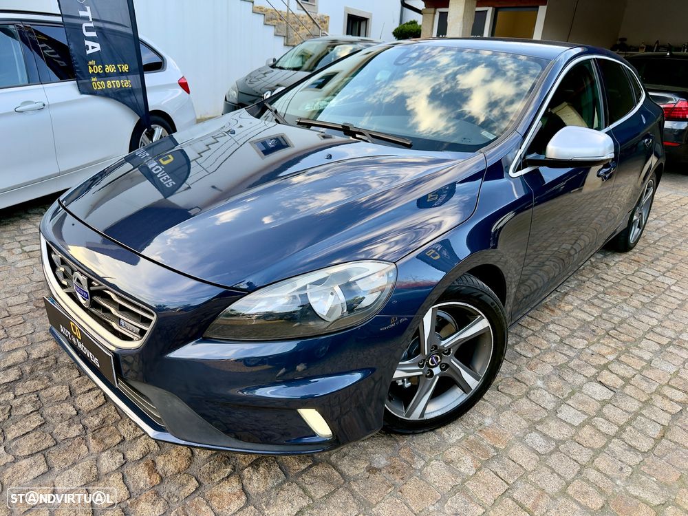 Volvo V40 D2 R Design - 10