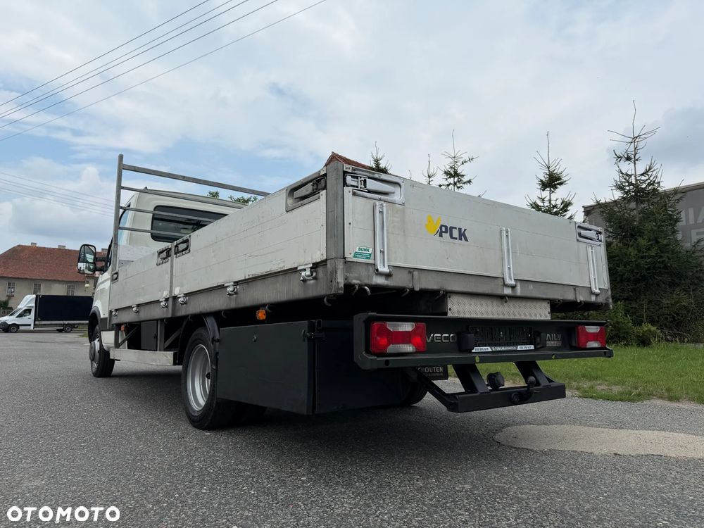 Iveco 50C15 * 3.0 / 150KM * Rama / Skrzyniowe * Koła bliźniacze * Rozstaw osi: 3.75m * - 12