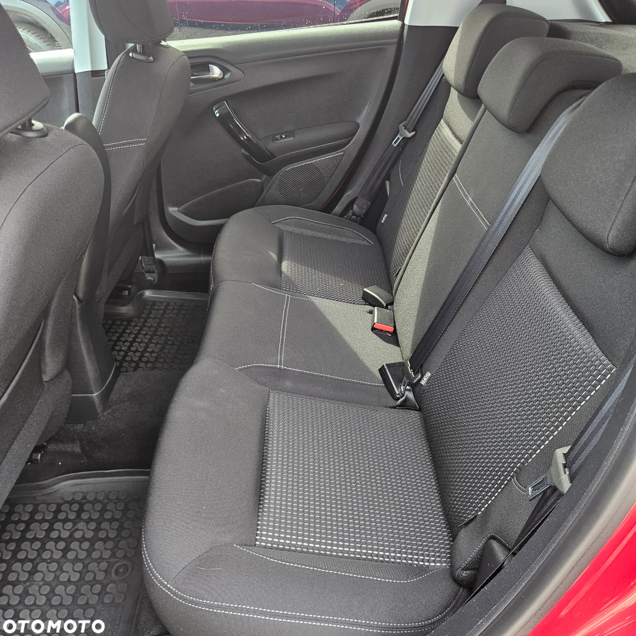 Peugeot 208 1.2 PureTech Allure - 14