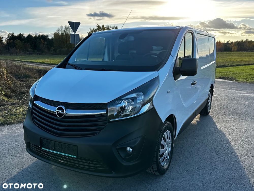 Opel Vivaro - 1