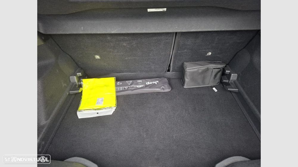 Jeep Avenger 1.2 GSE T3 Altitude - 14