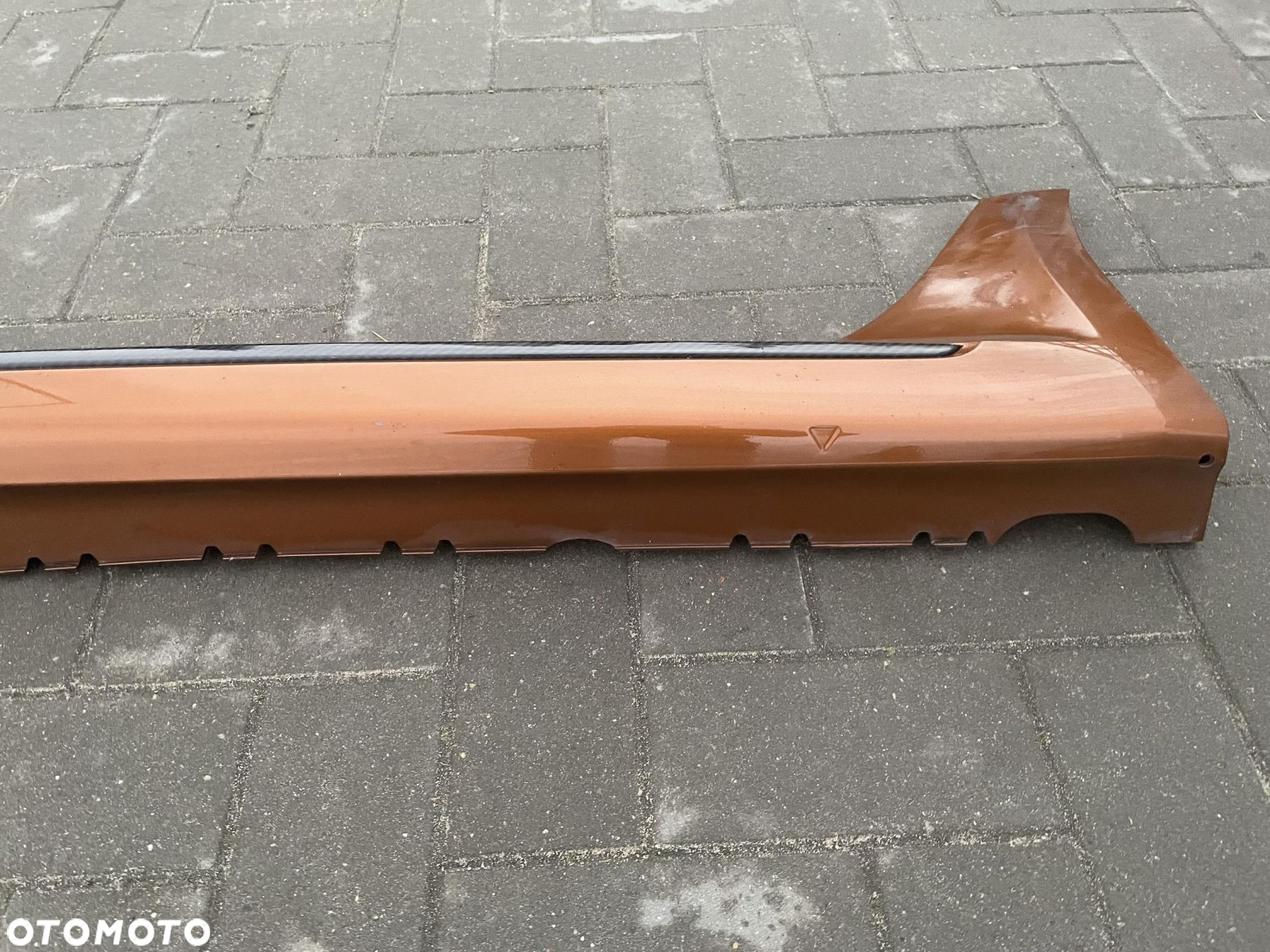 AUDI RS4 B9 LIFT LISTWA PROGOWA LEWA - 7