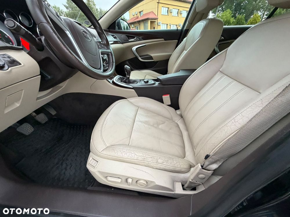 Opel Insignia 2.0 CDTI - 11