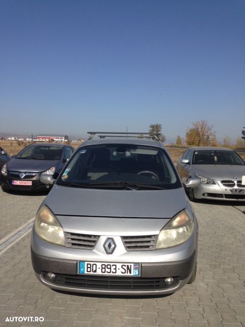 Dezmembram Renault Megane Scenic an fabr 2006,1,9 dci - 2