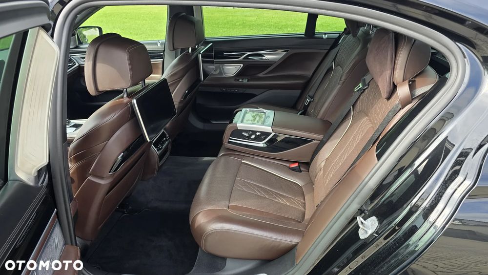 BMW Seria 7 750Ld xDrive - 11