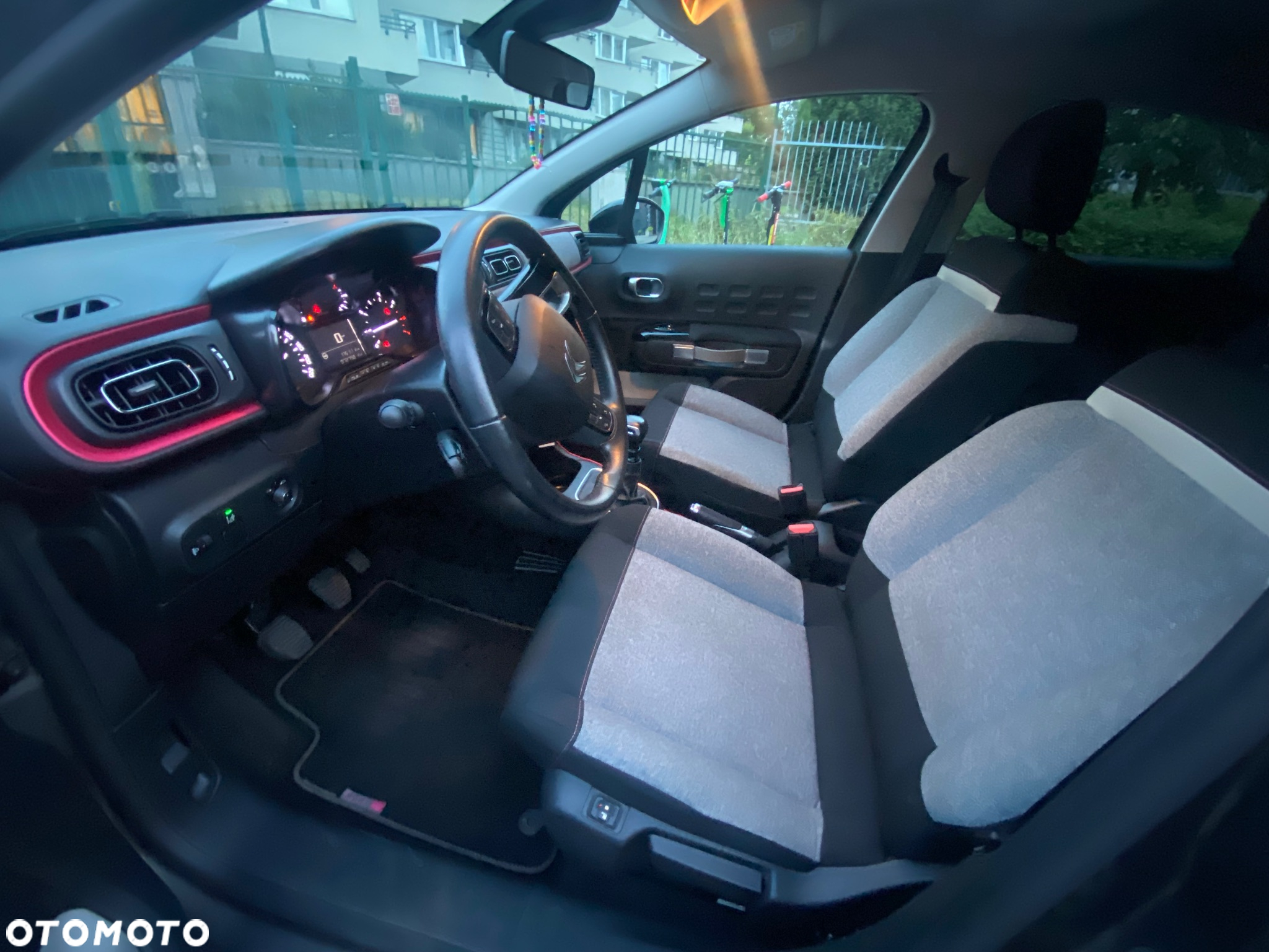 Citroën C3 1.2 PureTech Elle - 17