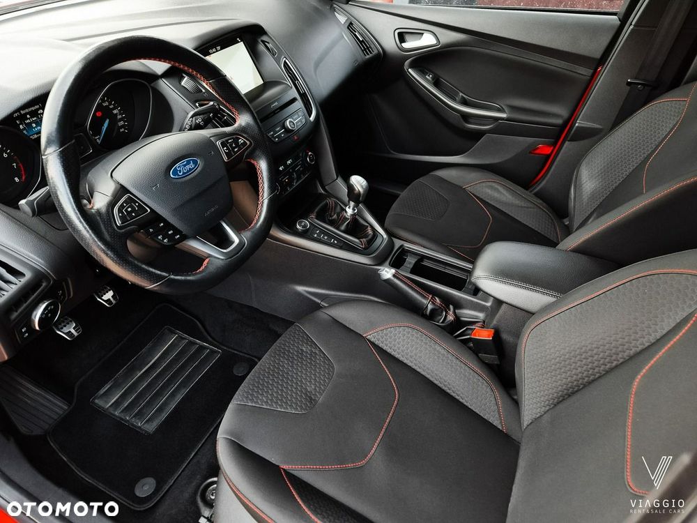 Ford Focus - 27
