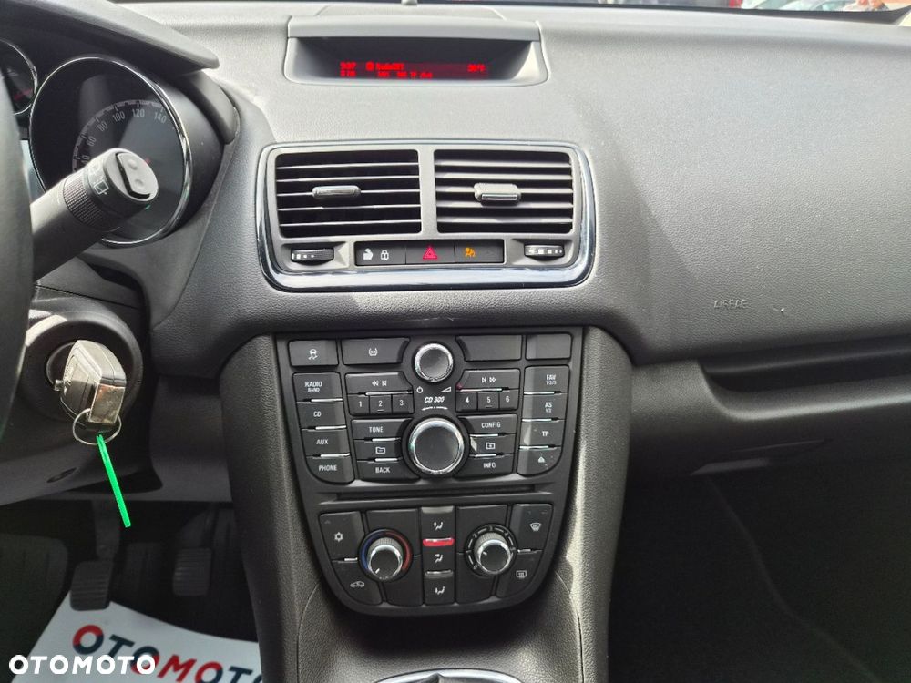 Opel Meriva - 23
