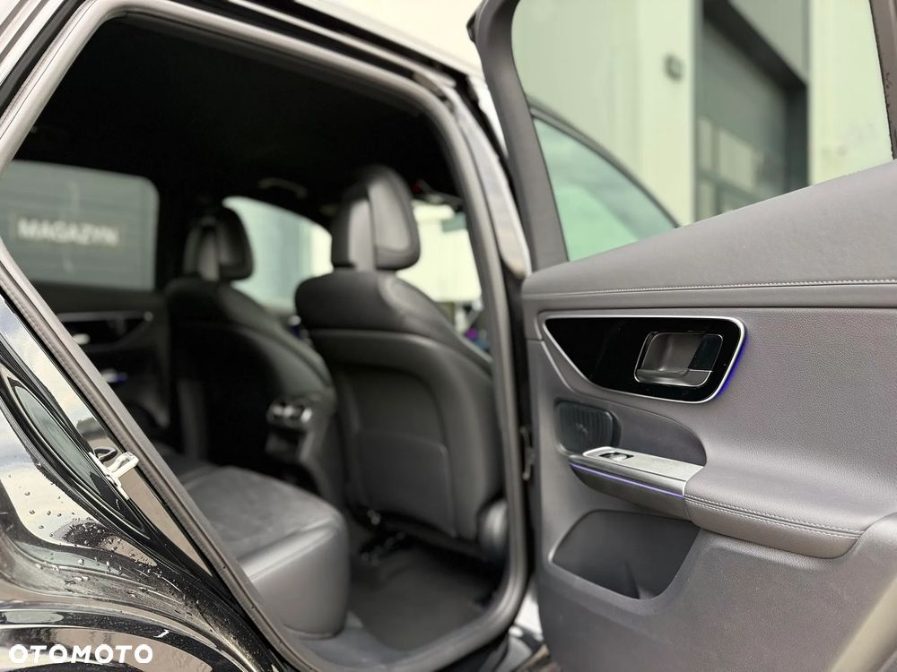 Mercedes-Benz GLC - 29