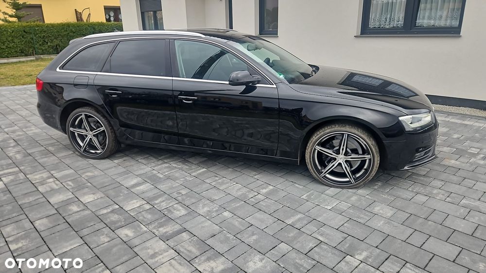 Audi A4 Avant 2.0 TDI DPF multitronic Ambition - 4