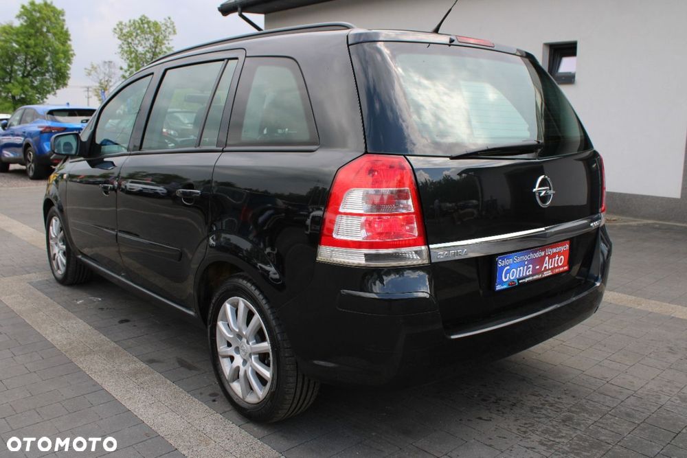 Opel Zafira - 13