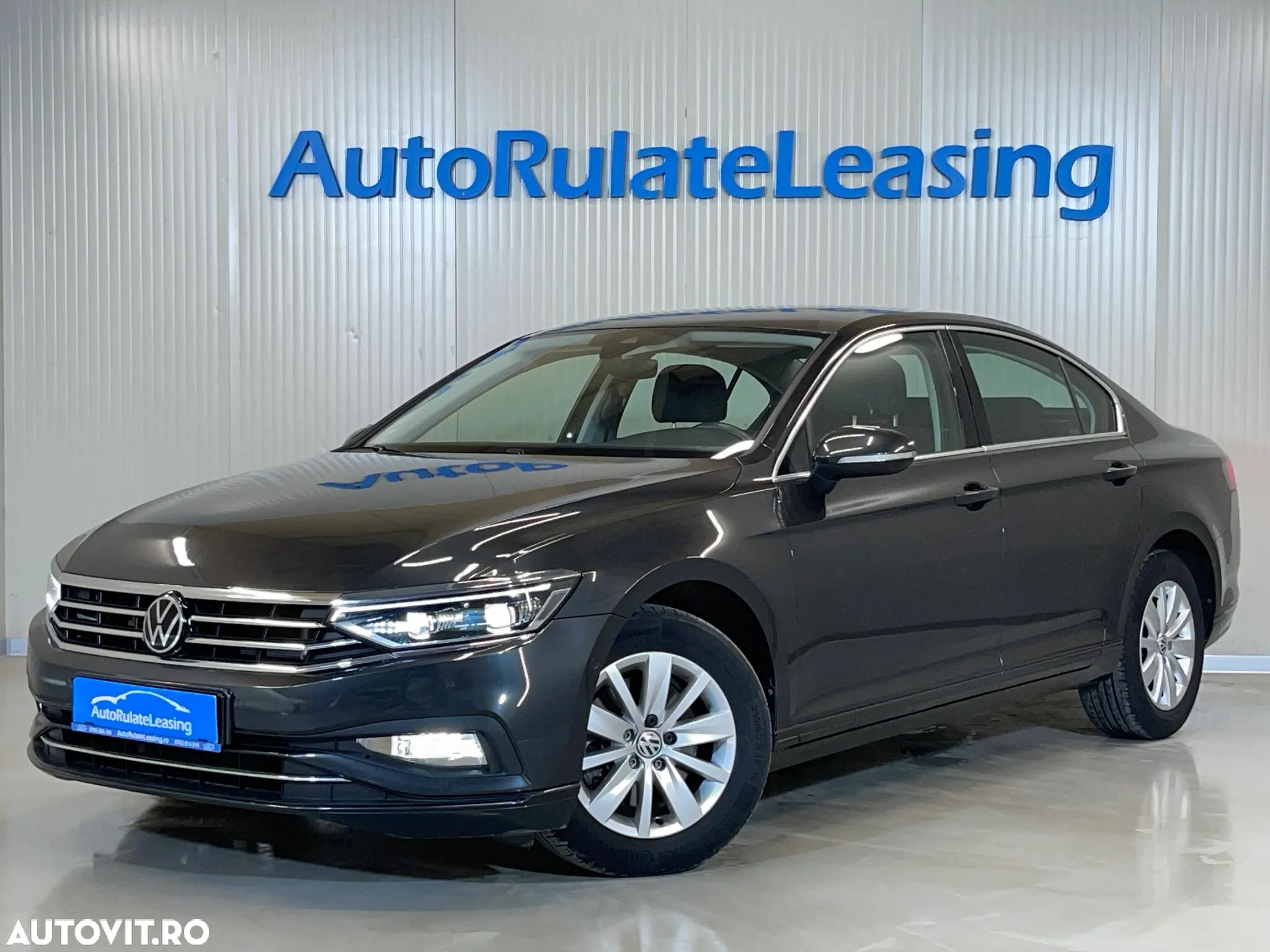 Volkswagen Passat 2.0 TDI DSG Comfortline - 1
