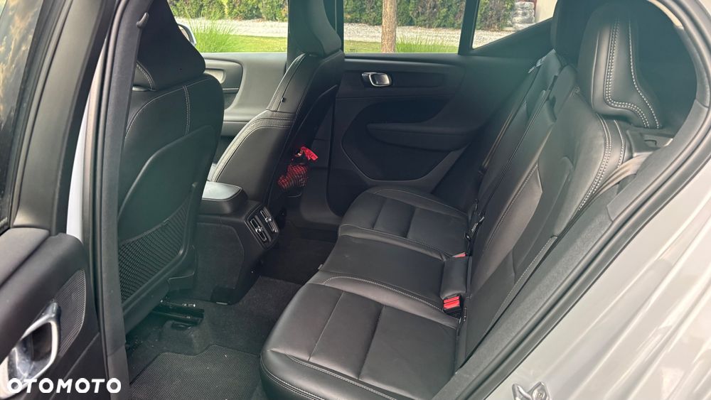 Volvo XC 40 - 26