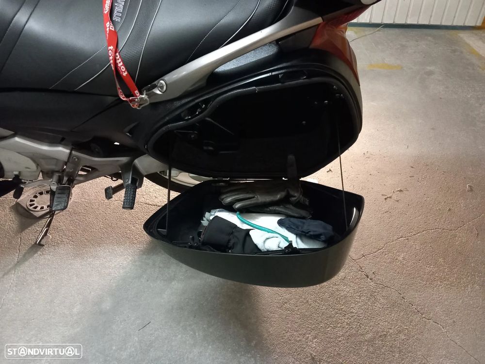 Honda Deauville NT 700 VA - 21