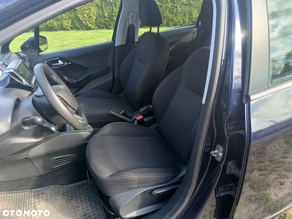 Peugeot 208 BlueHDi 100 Active - 8