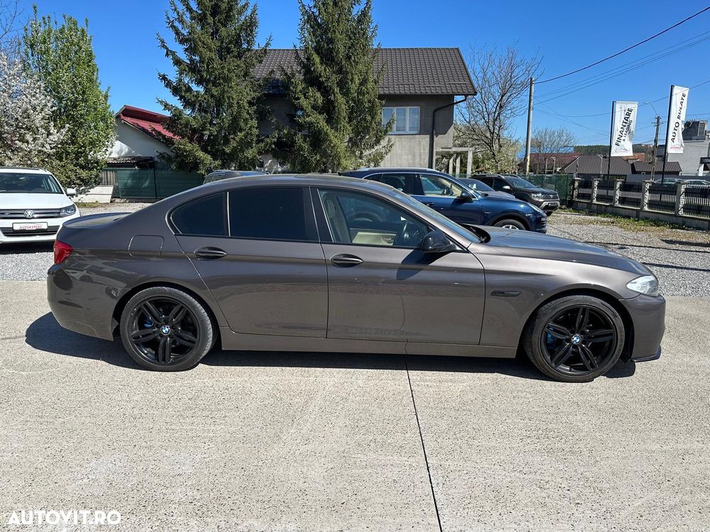 BMW Seria 5 520d Sport-Aut. - 4