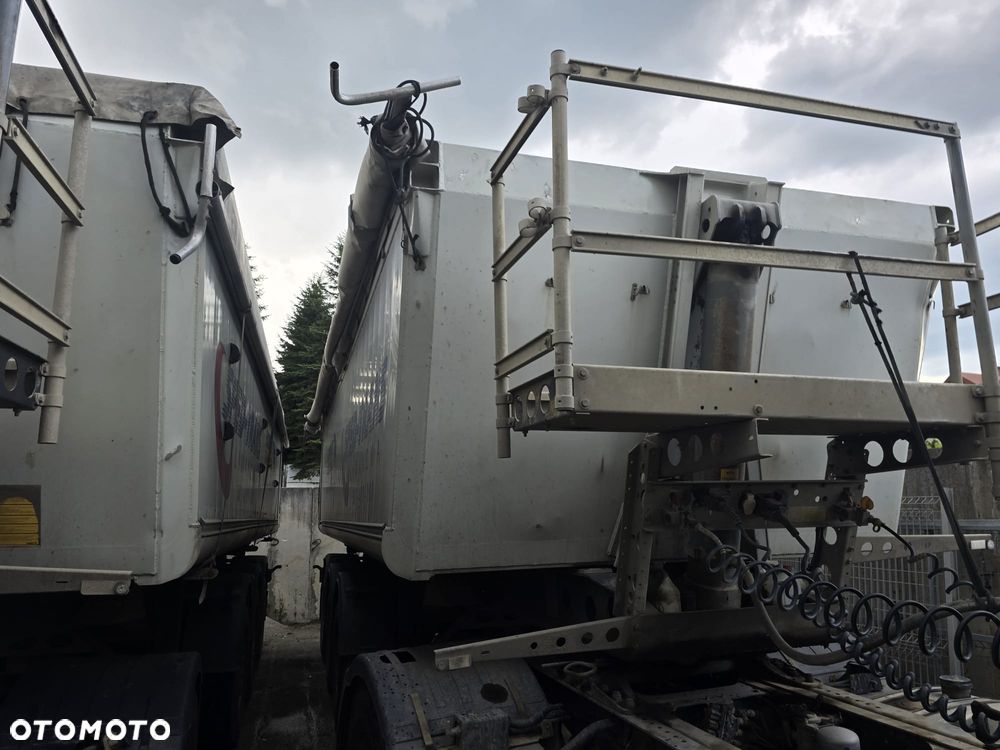 Schmitz Cargobull 26,5m3 5300kg 60000 netto 20 sztuk wymiana taboru - 5