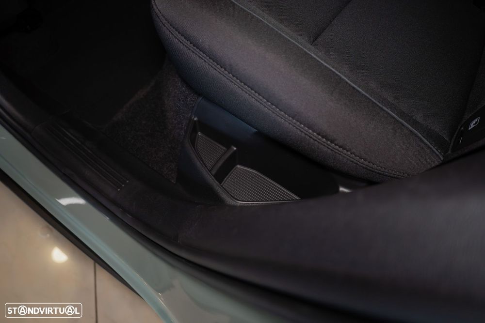 Volvo XC 40 Recharge 69 kWh Single Motor Core - 39