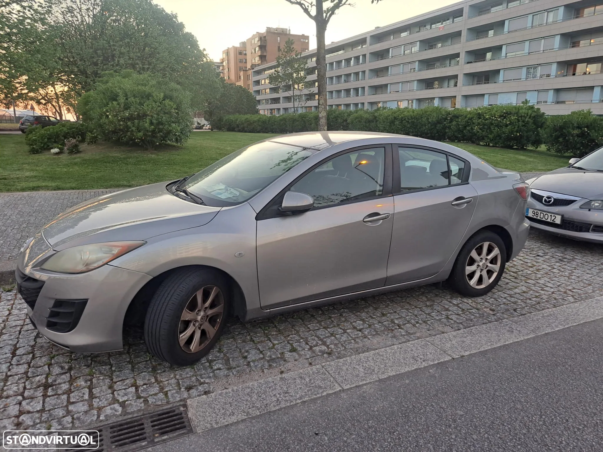 Mazda 3 MZ-CD 1.6 Sport Cin./Beje - 9