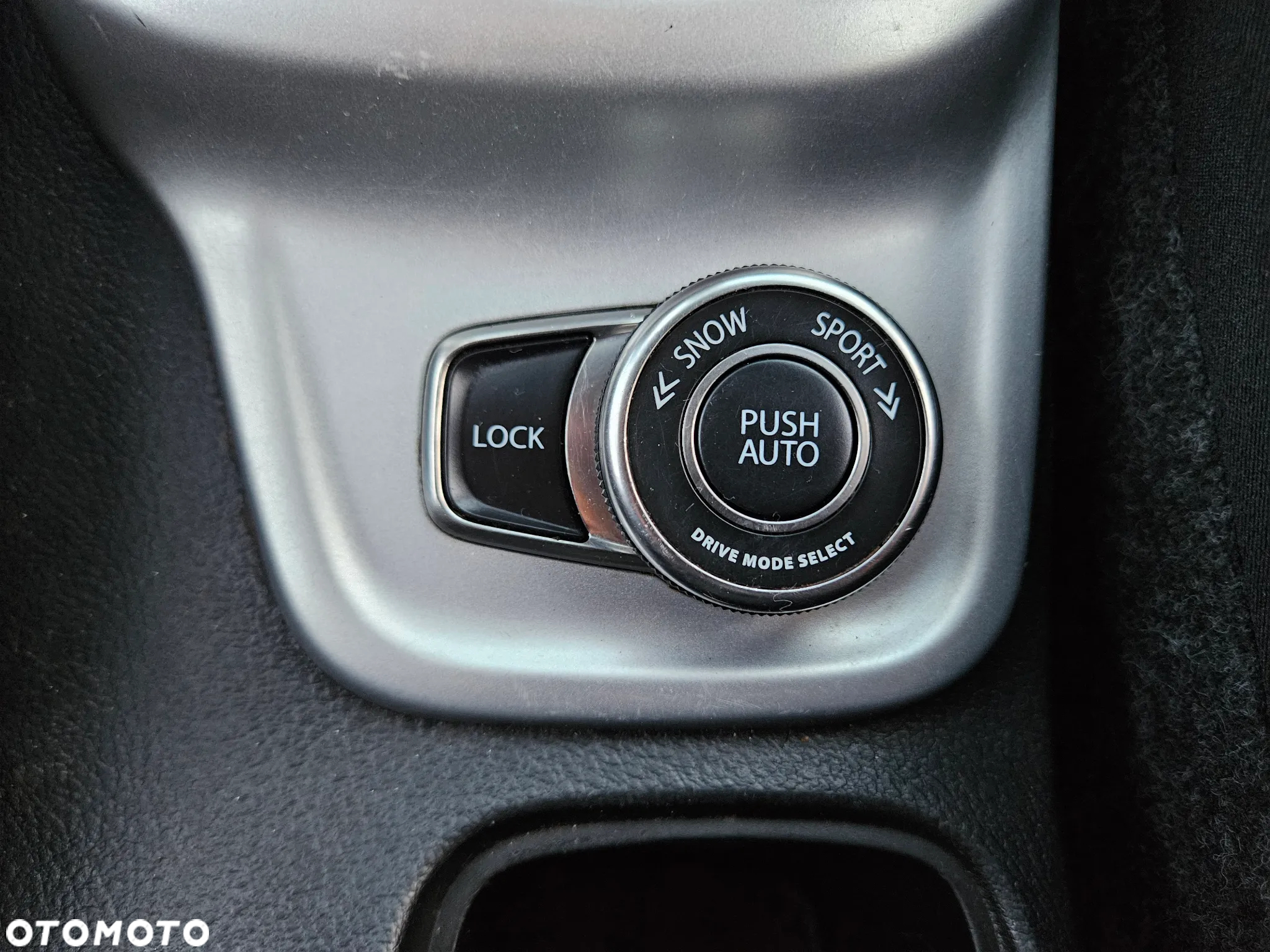 Suzuki Vitara 1.6 Premium 4WD - 28