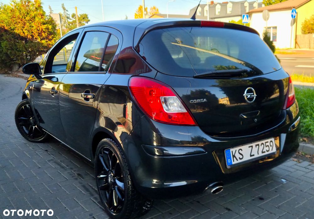 Opel Corsa 1.4 16V Energy - 11