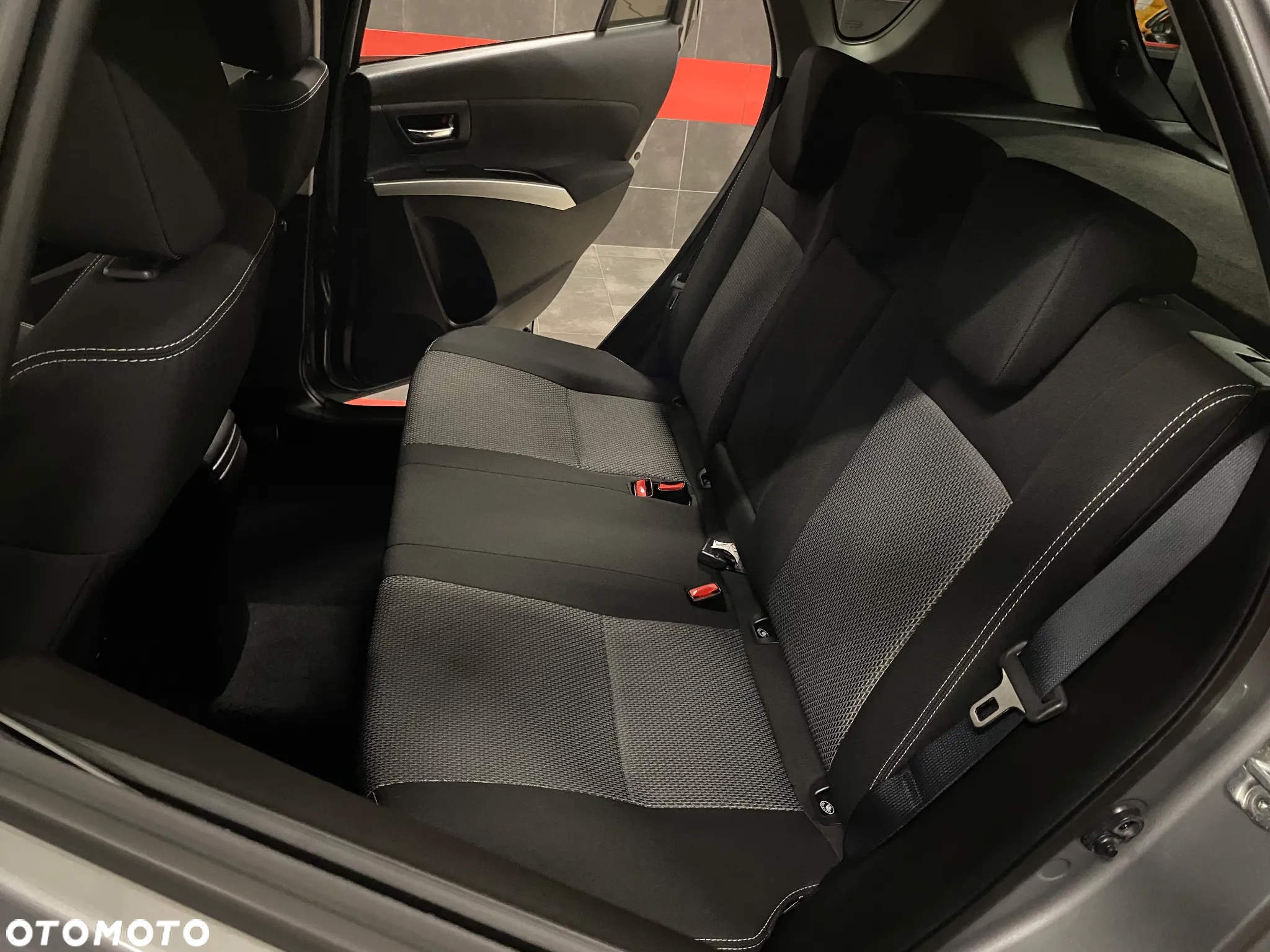 Suzuki SX4 S-Cross 1.6 Premium - 17
