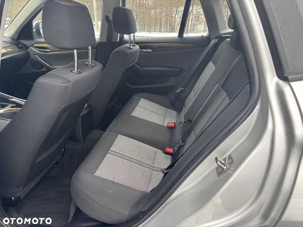 BMW X1 sDrive20d - 16