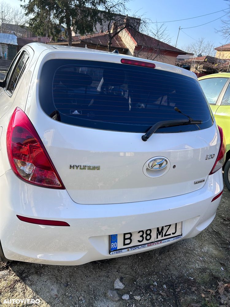 Hyundai i20 1.1 CRDi M/T Confort - 3