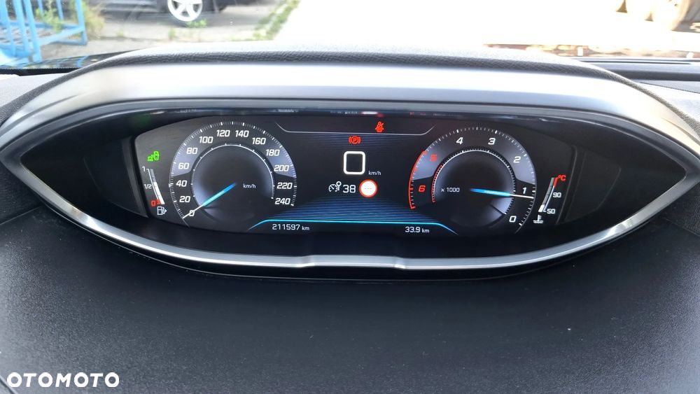 Peugeot 5008 - 25
