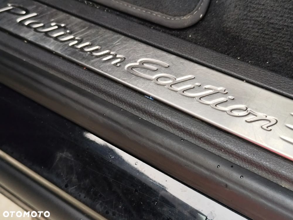 Porsche Cayenne Platinum Edition - 23