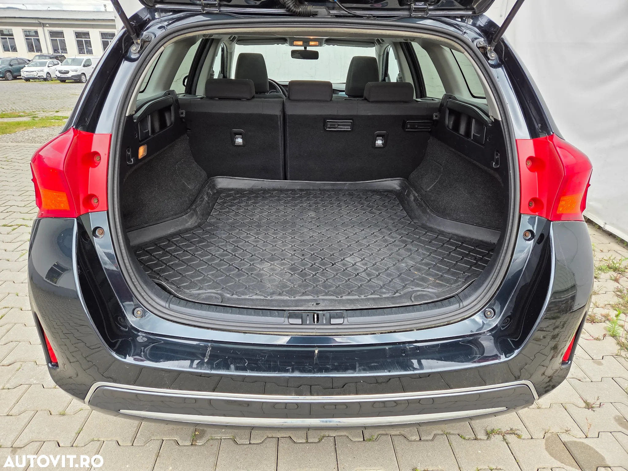 Toyota Auris 1.8 VVT-i Hybrid Automatik Touring Sports Comfort - 25