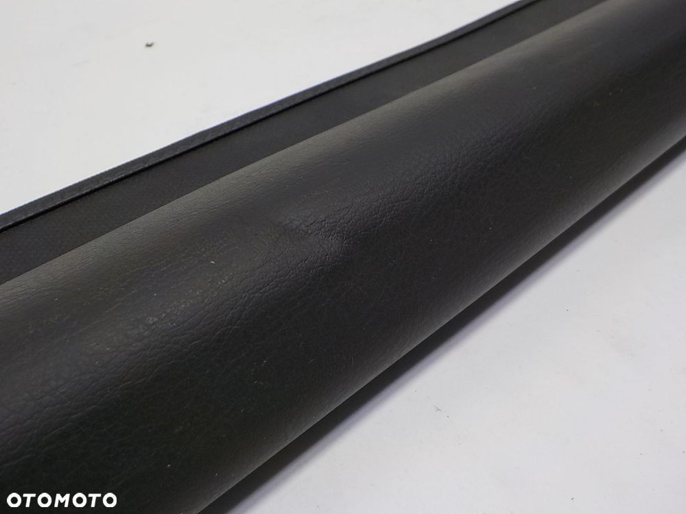 SUBARU IMPREZA GF8 ROLETA BAGAŻNIKA CZARNA - 6