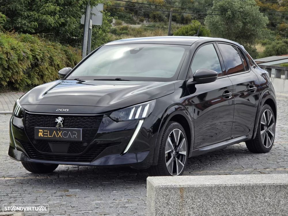 Peugeot e-208 GT - 15