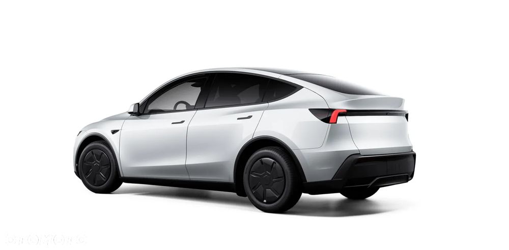 Tesla Model Y - 5