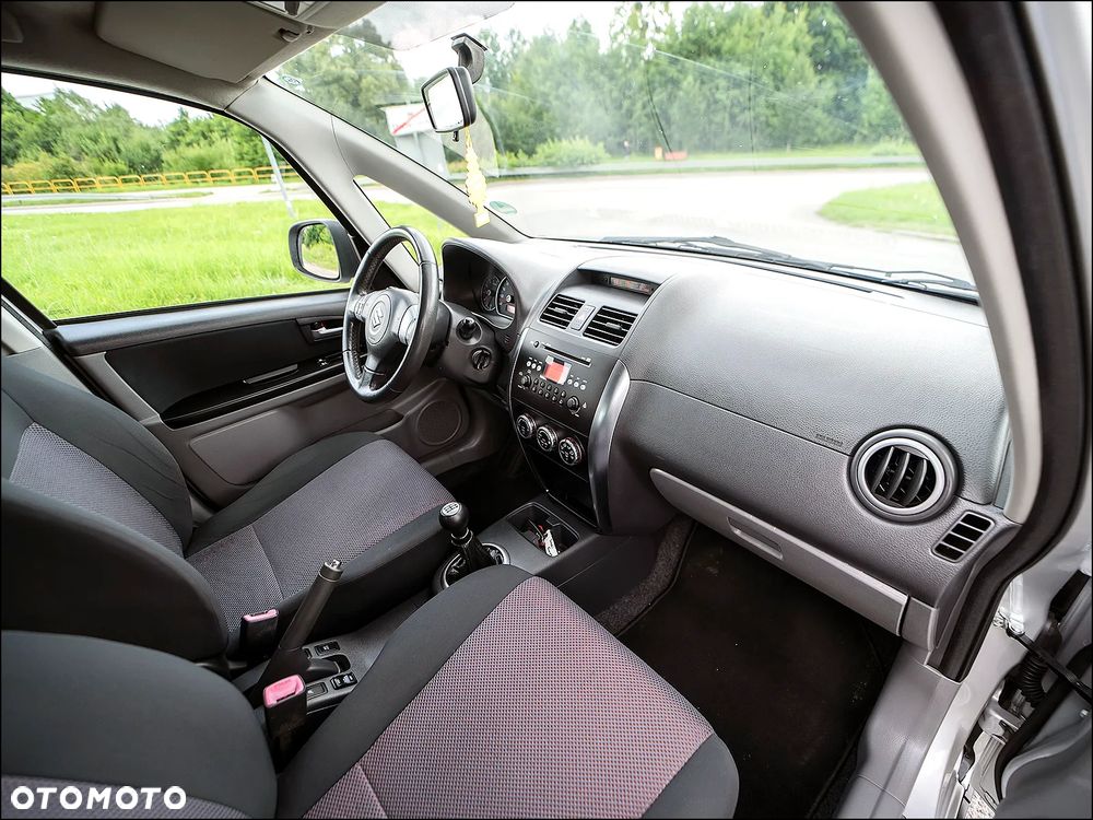 Suzuki SX4 1.6 VVT 4x4 Comfort - 19