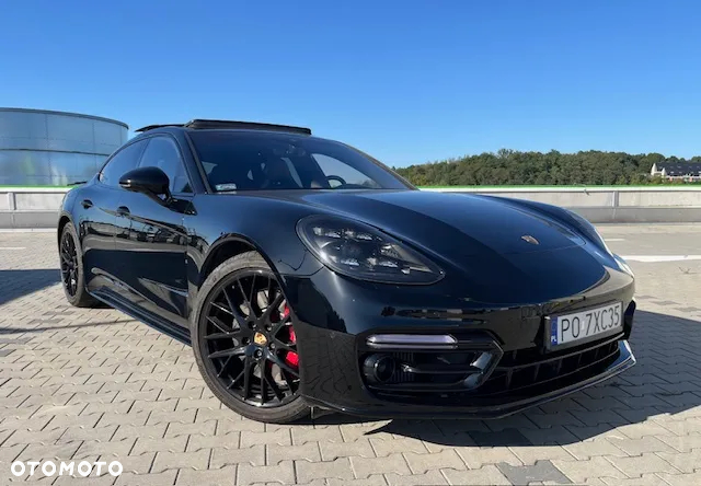 Porsche Panamera GTS GPF - 7