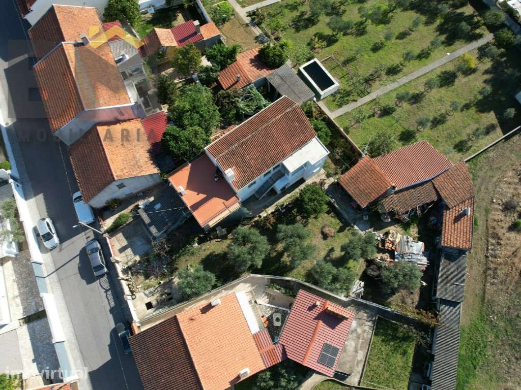 Moradia T5 com Quintal e Anexos em Cebolais de Cima - Grande imagem: 3/34