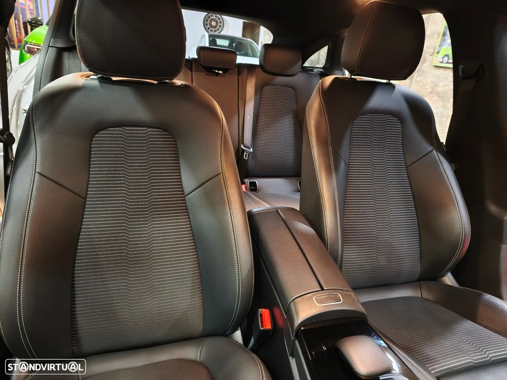 Mercedes-Benz CLA 250 e Shooting Brake Progressive - 11