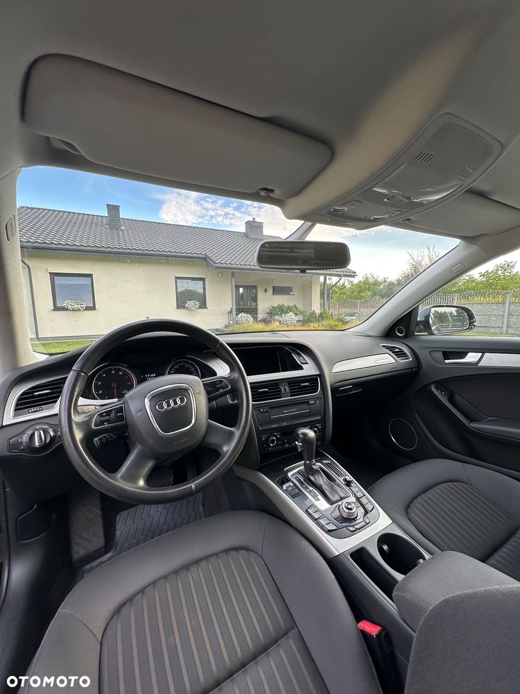 Audi A4 2.0 TFSI quattro S tronic Attraction - 11