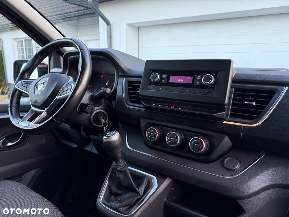 Renault Trafic 2.0 dCi L2H1 HD Extra (bryg.) - 22