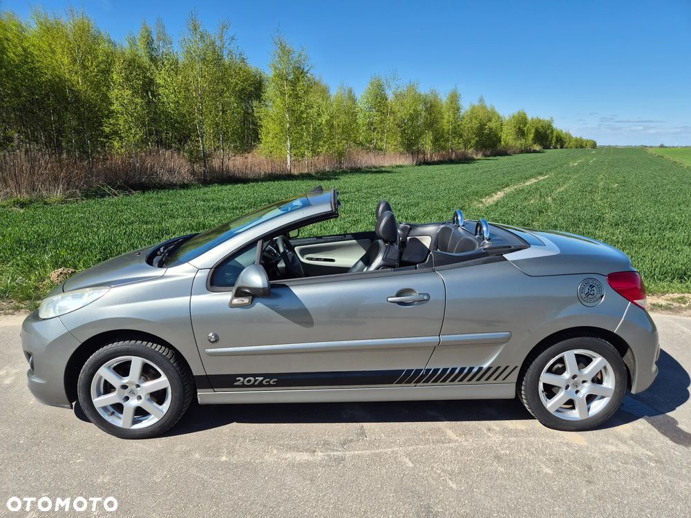 Peugeot 207 CC - 11