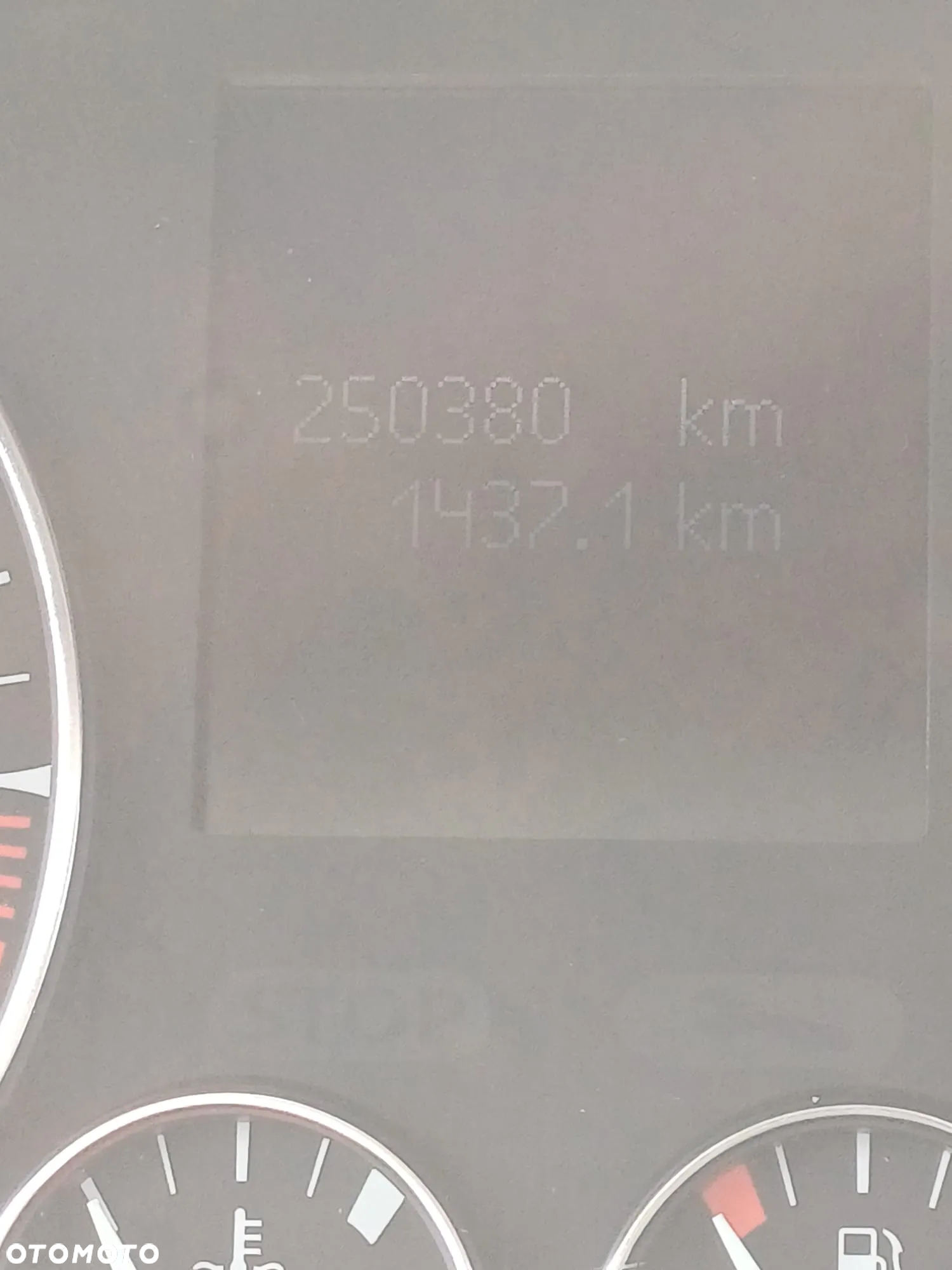 Renault Laguna 2.0T Initiale - 14