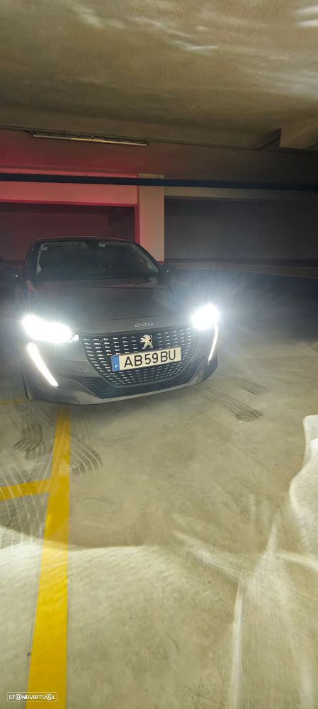 Peugeot 208 2020 photo 4