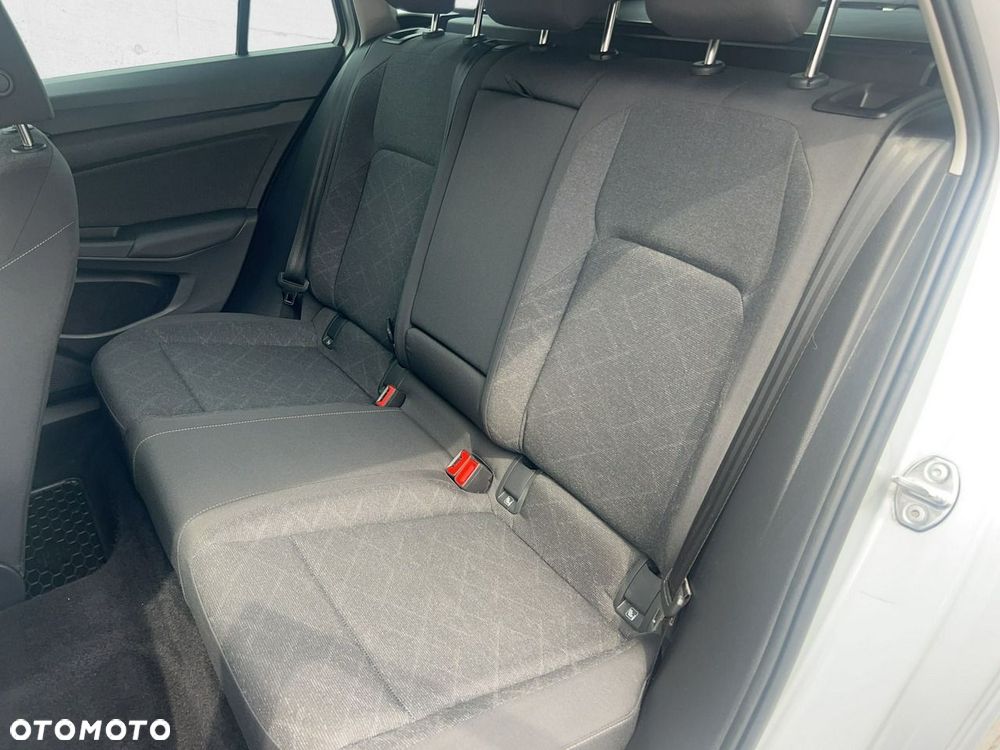 Volkswagen Golf - 23