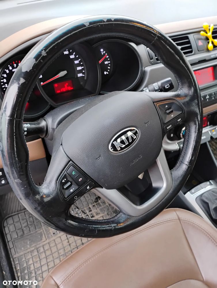 Kia Rio 1.4 Dream-Team Edition - 4