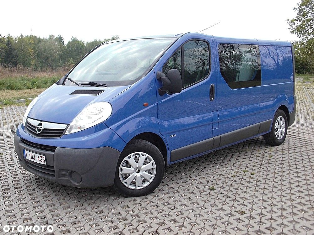 Opel Vivaro - 1