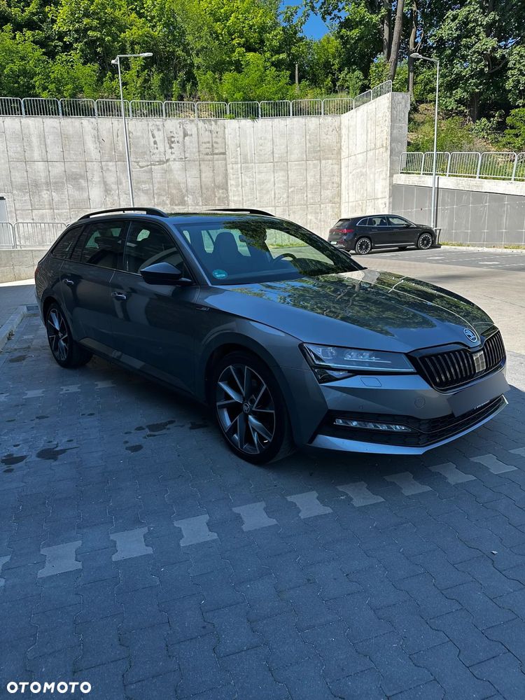 Skoda Superb 2.0 TDI SCR Sportline DSG - 2