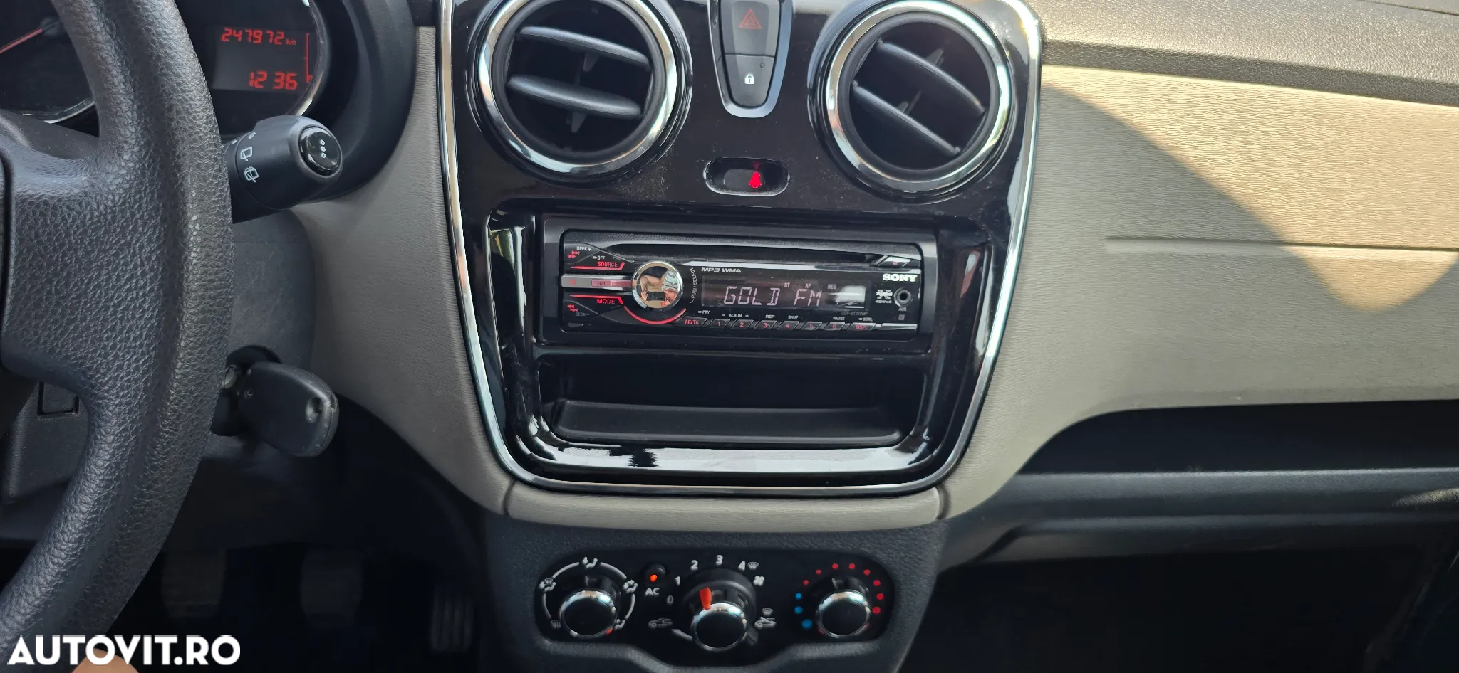 Dacia Lodgy 1.5 dCi 90 CP Laureate - 7