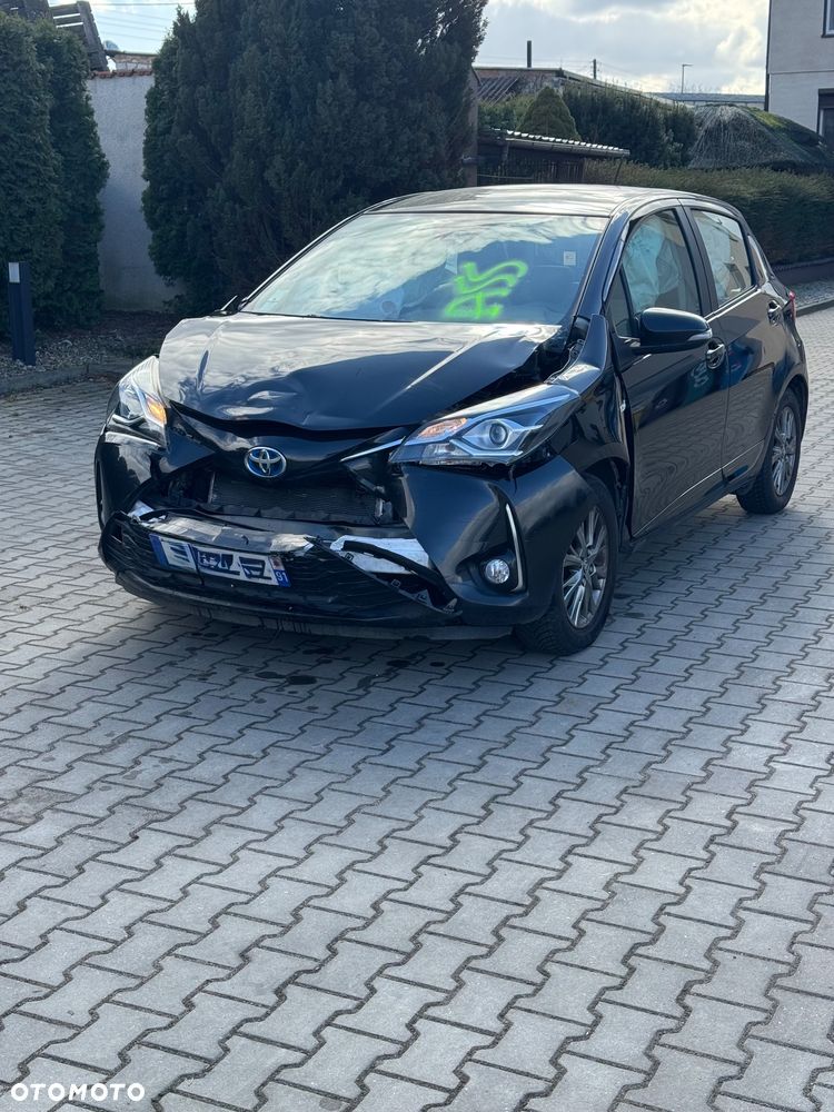 Toyota Yaris Hybrid 100 Life - 14