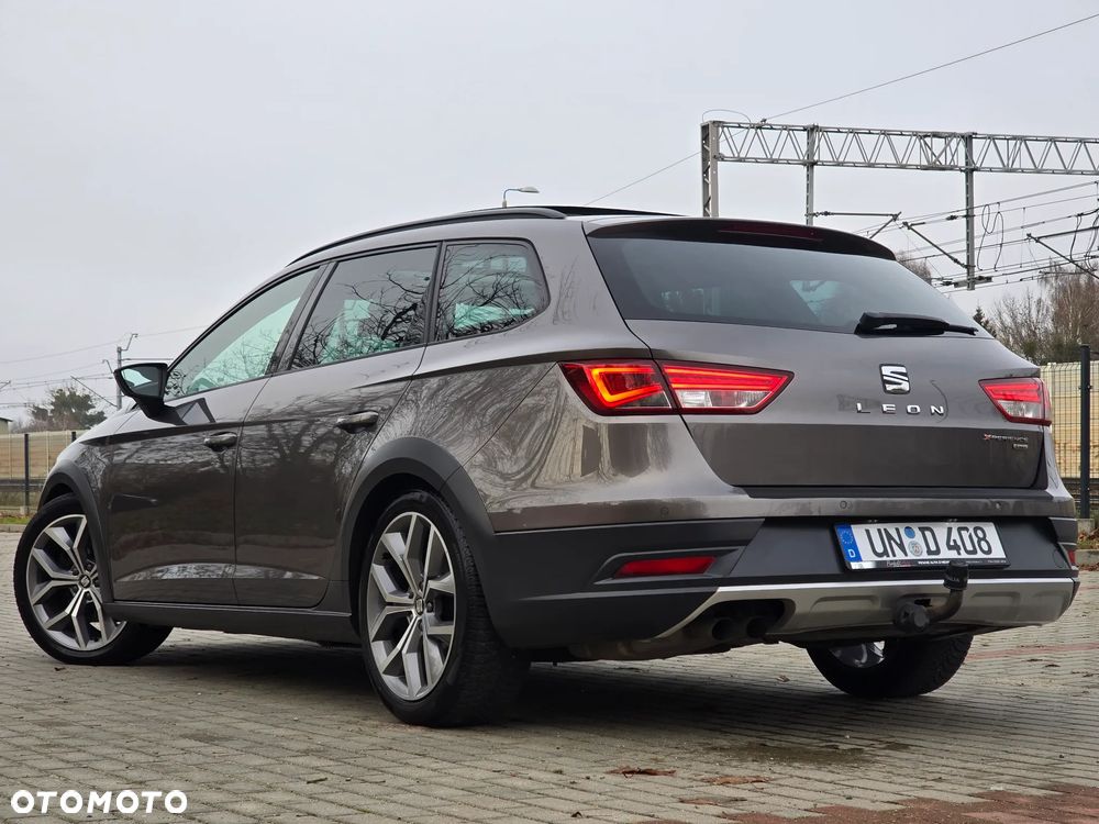 Seat Leon 2.0 TDI Start&Stop 4Drive DSG X-Perience - 35